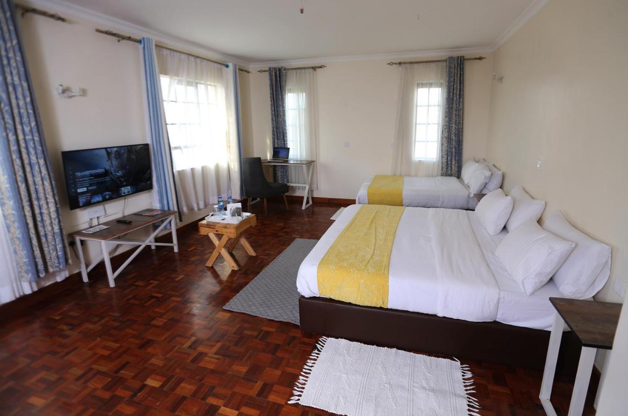Esao Airport Suites