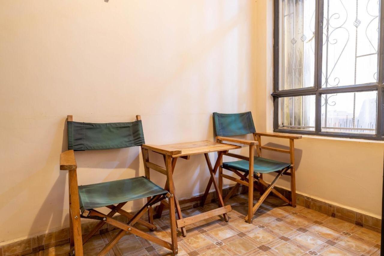 Gracious Apartment