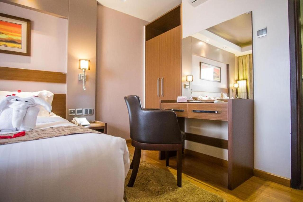 Ngong Hills 3*
