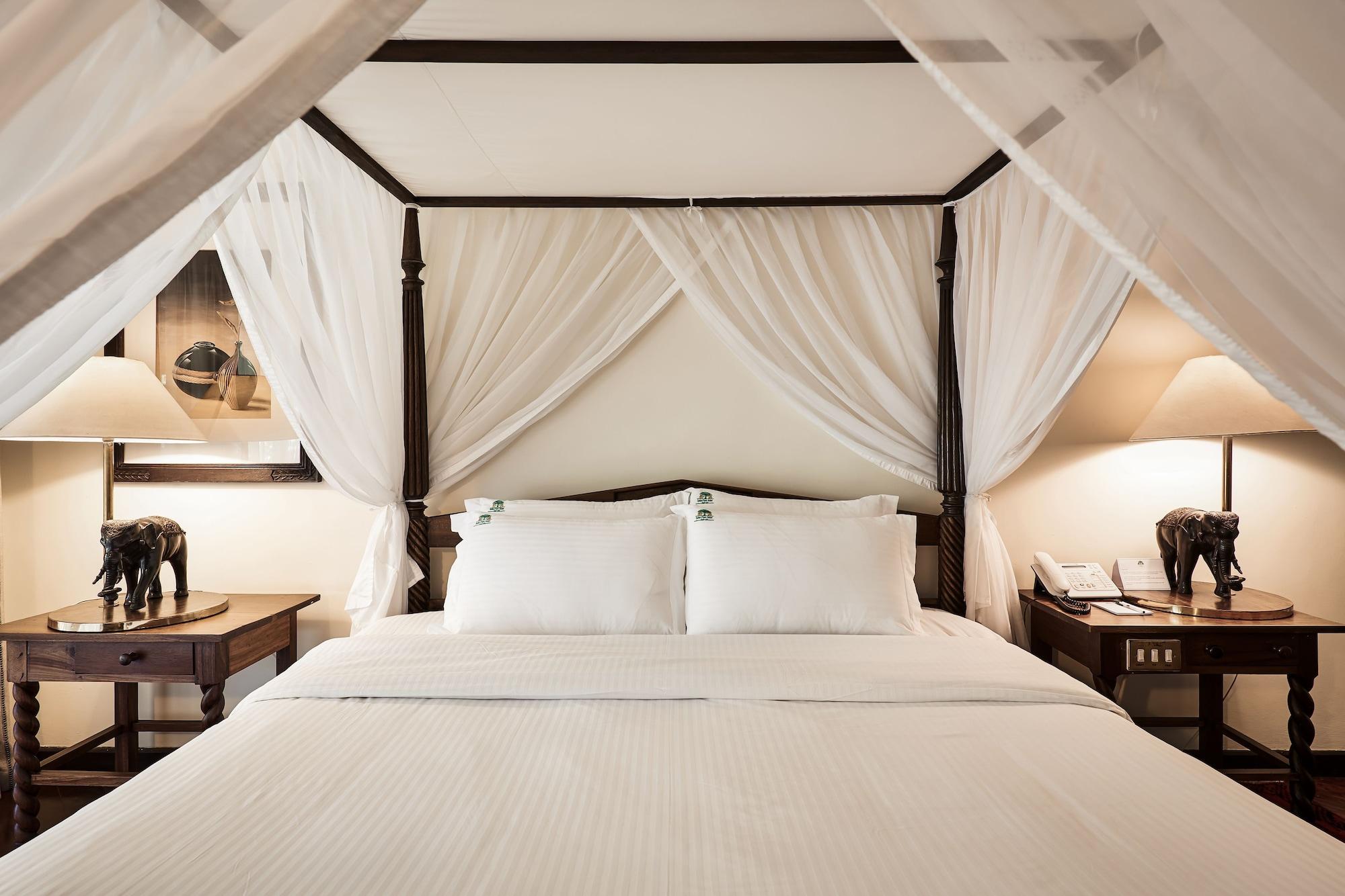Hotel Safari Park 4*
