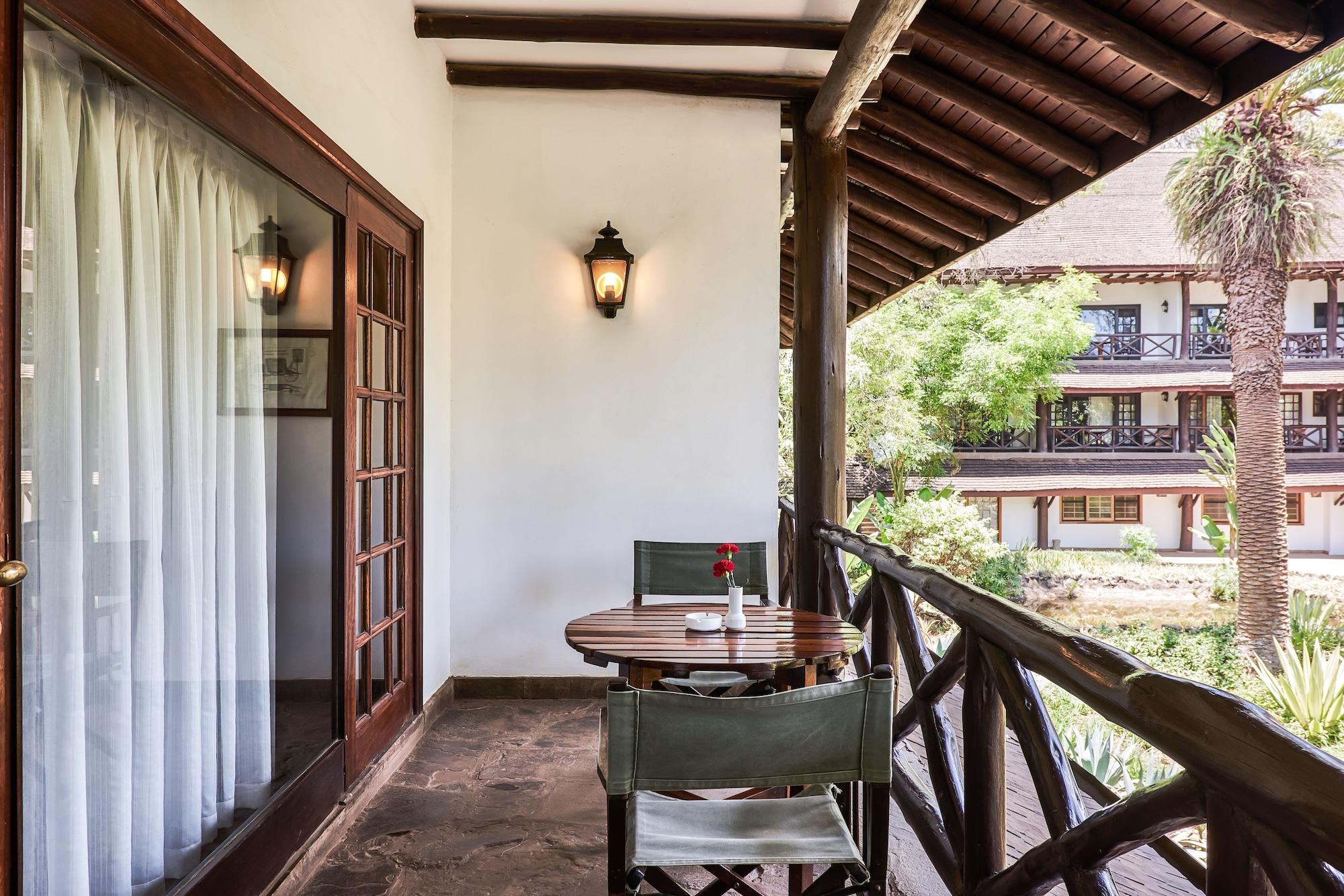 Safari Park Hotel 4*