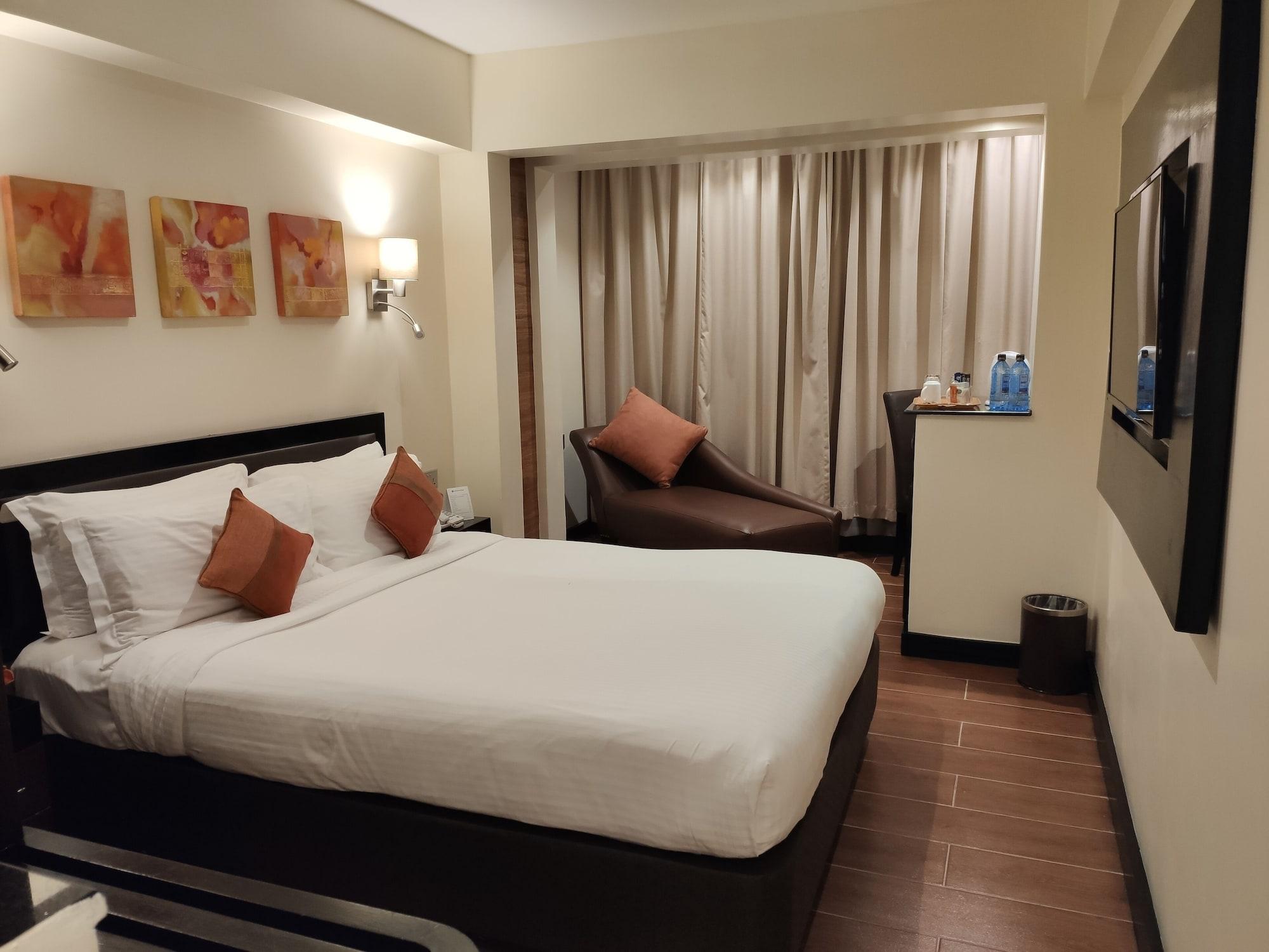 Western Meridian Hotel 4*