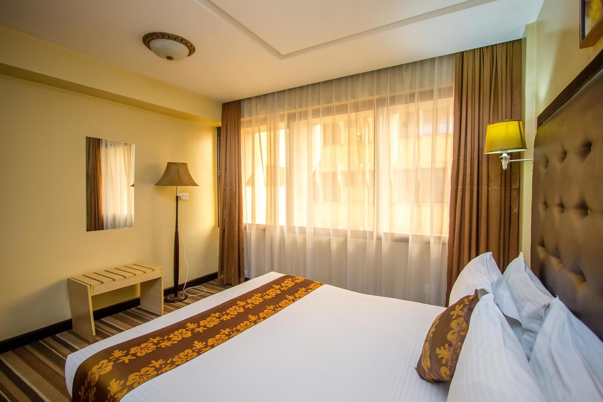 Hotel The Clarion 3*