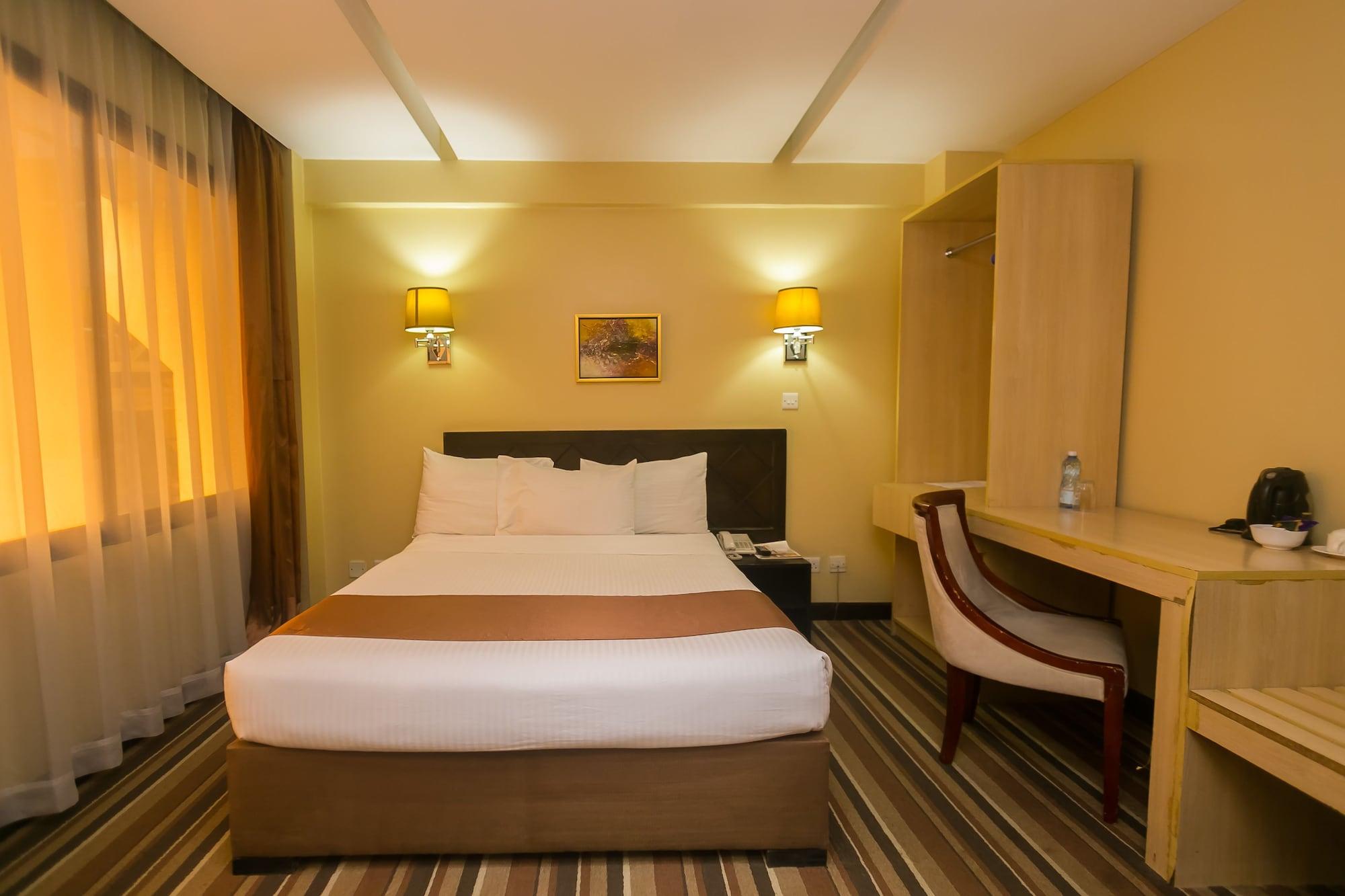 Hotel The Clarion 3*