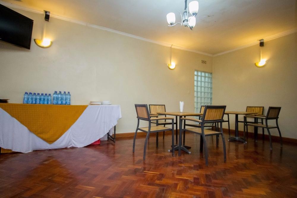 Konar House Kilimani Hotel 2*