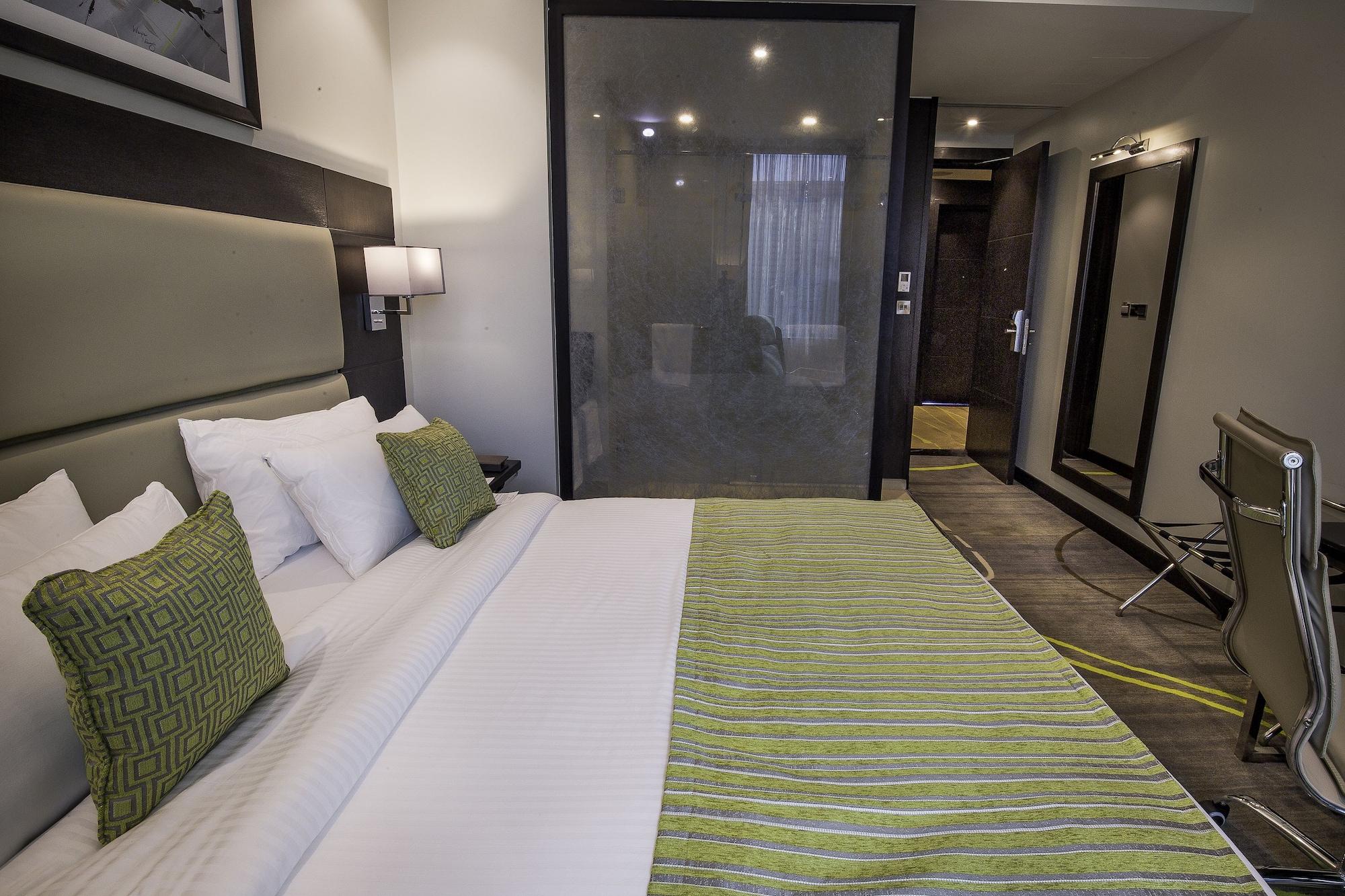 Royal Tulip Canaan 4*