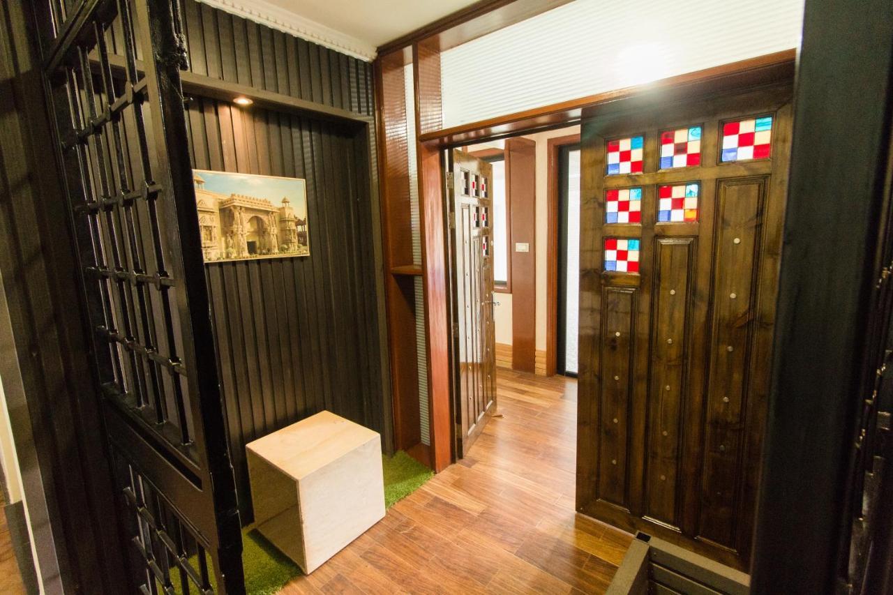 Apartment Shayona Limited *