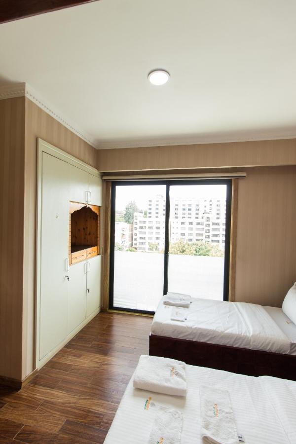 Apartment Shayona Limited *
