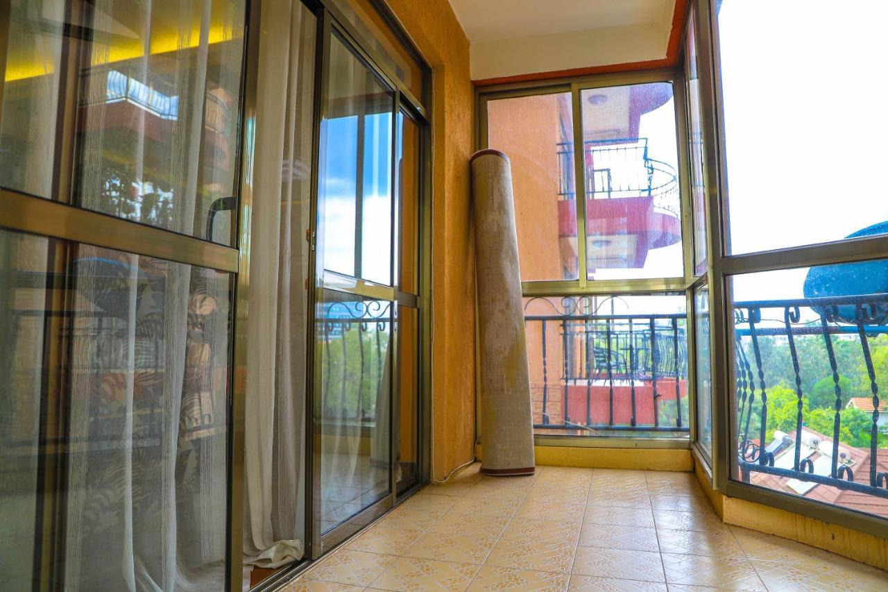 Apartment Lavish All Ensuite 2-bedroom With A Pool Nairobi