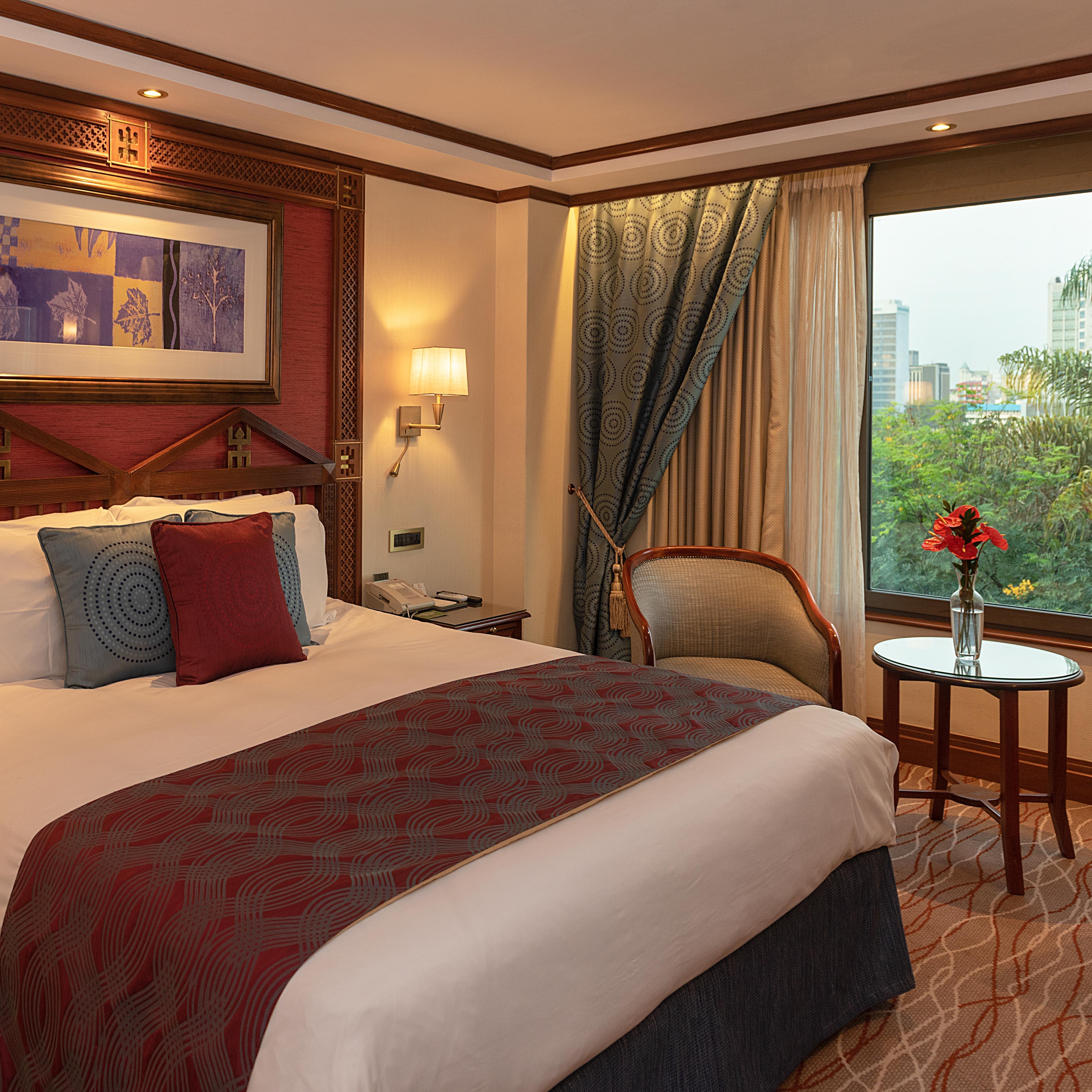 Serena Hotel 5*