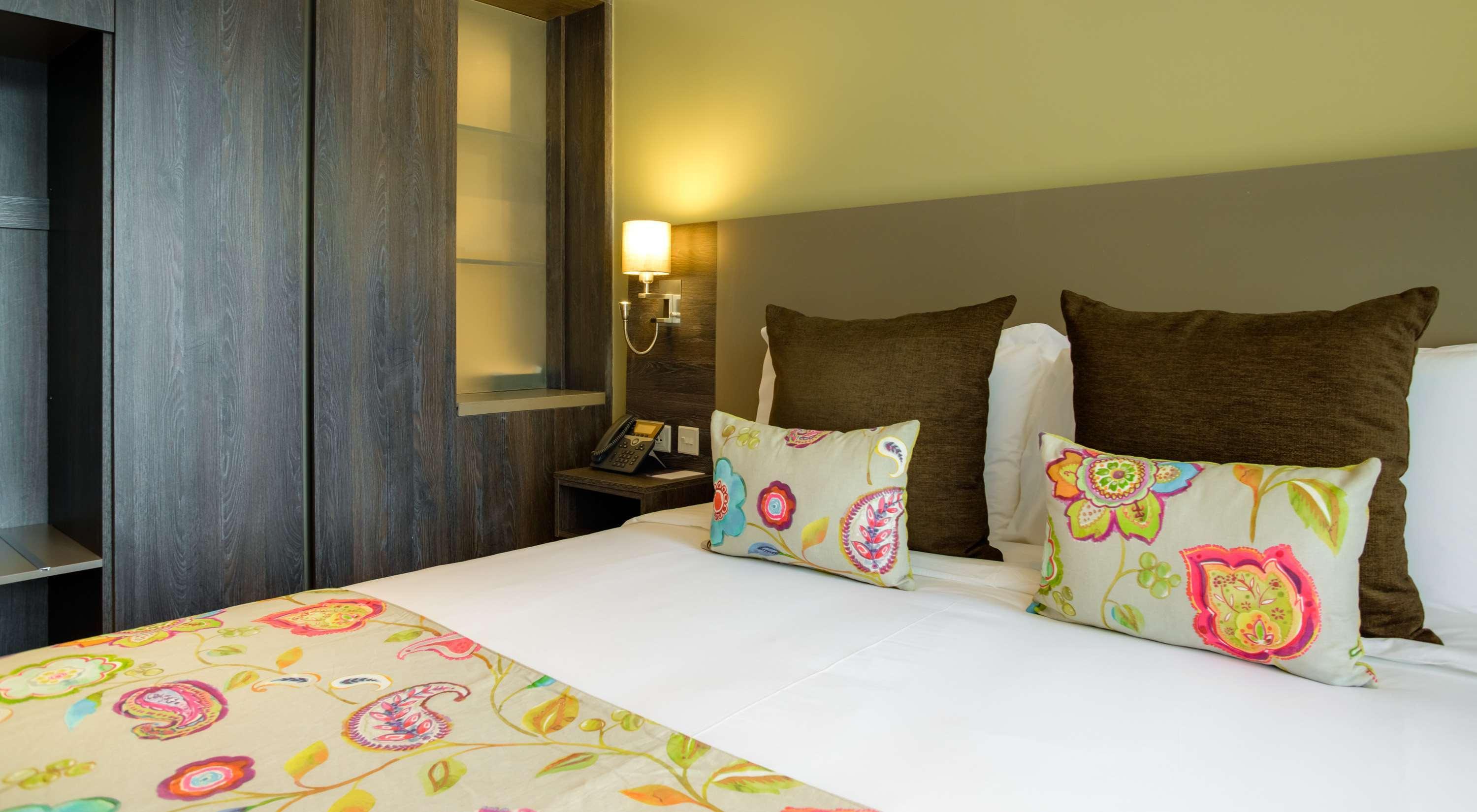Hotel Tamarind Tree 4*