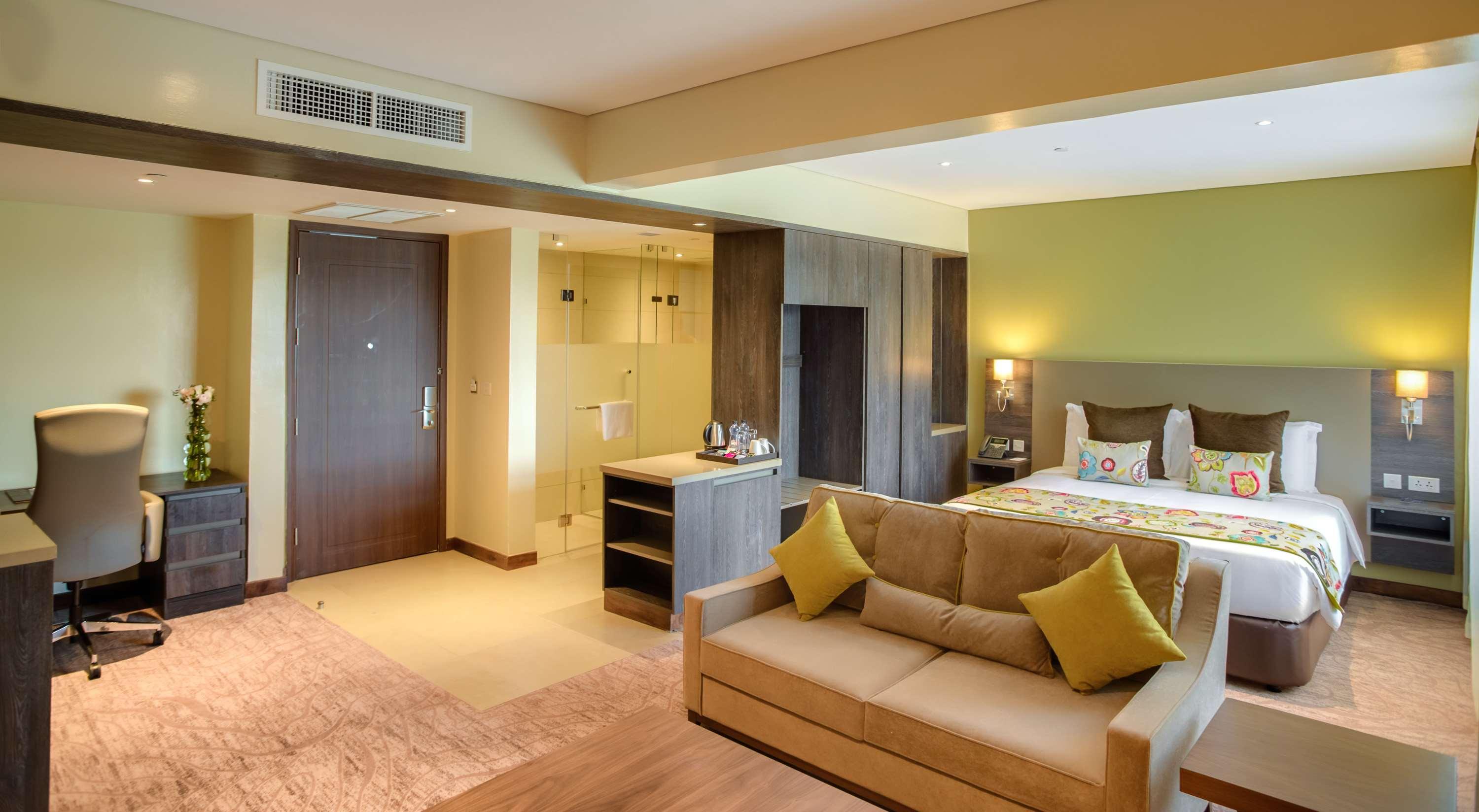 Tamarind Tree Hotel 4*