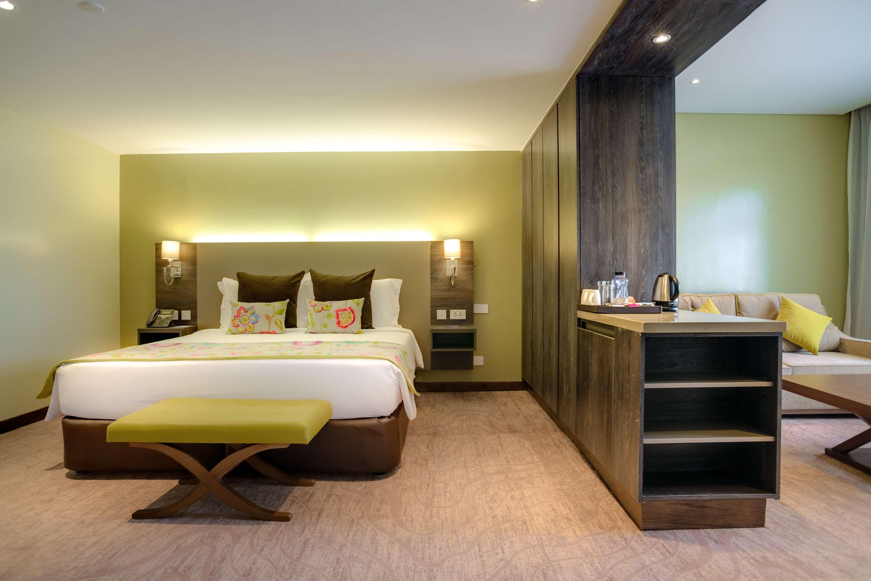 Tamarind Tree Hotel 4*