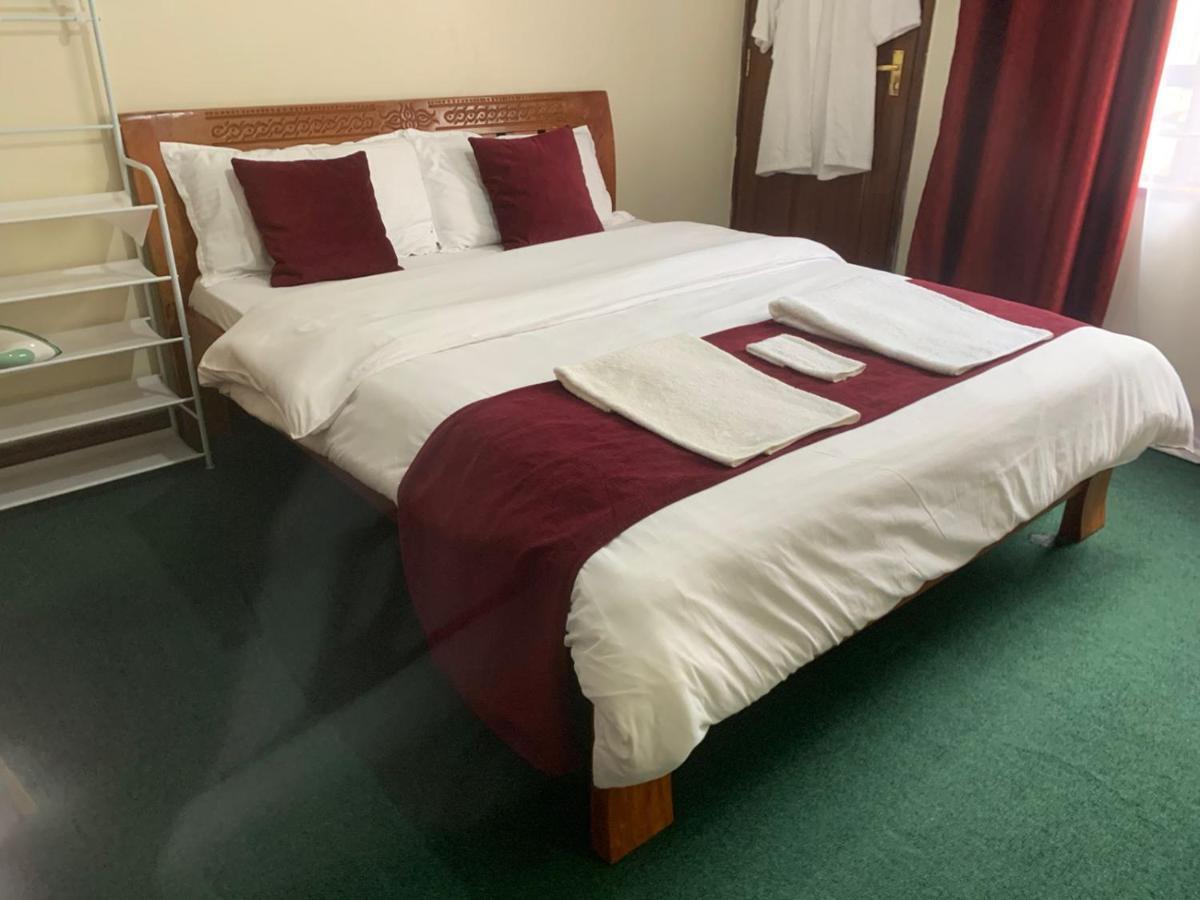 Jeyem Stays-greenshade Bed & Breakfast Nairobi