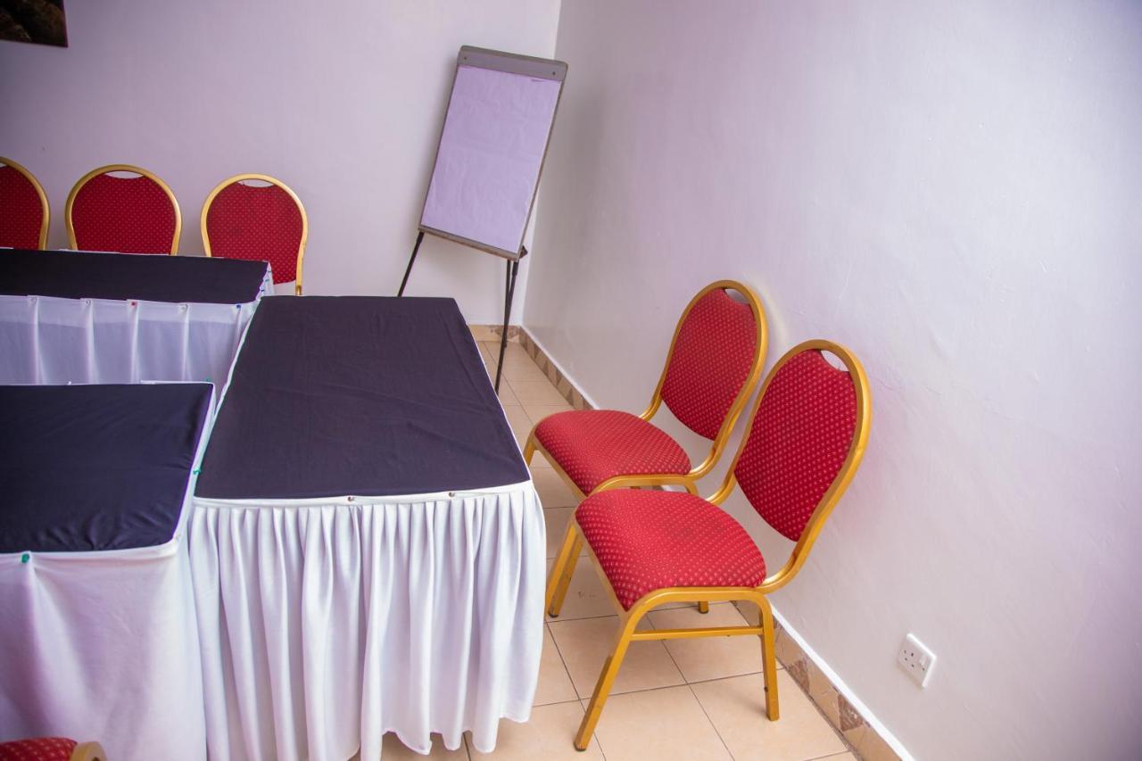 The Stand Leisure 2* Nairobi