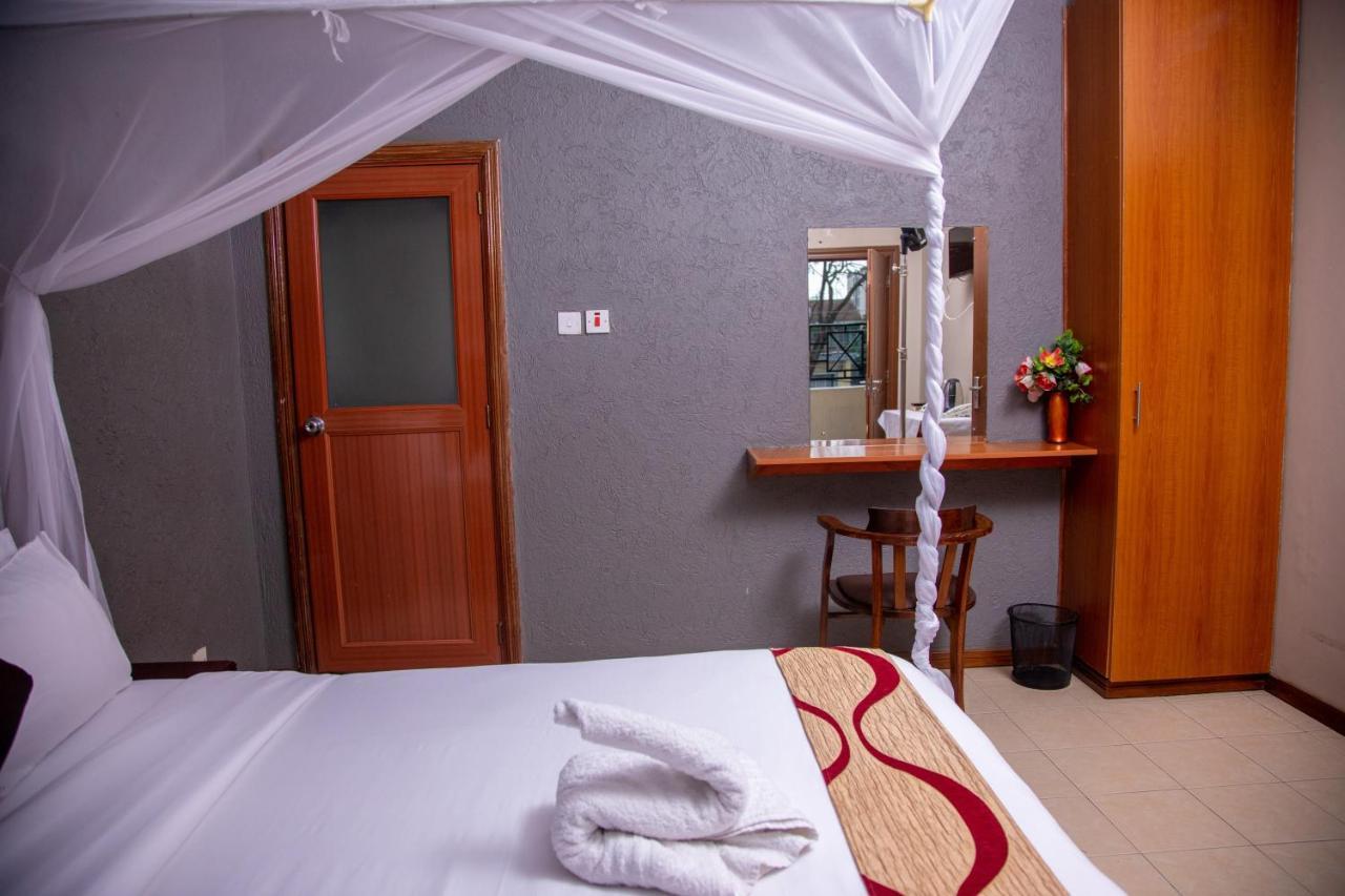 The Stand Leisure 2* Nairobi
