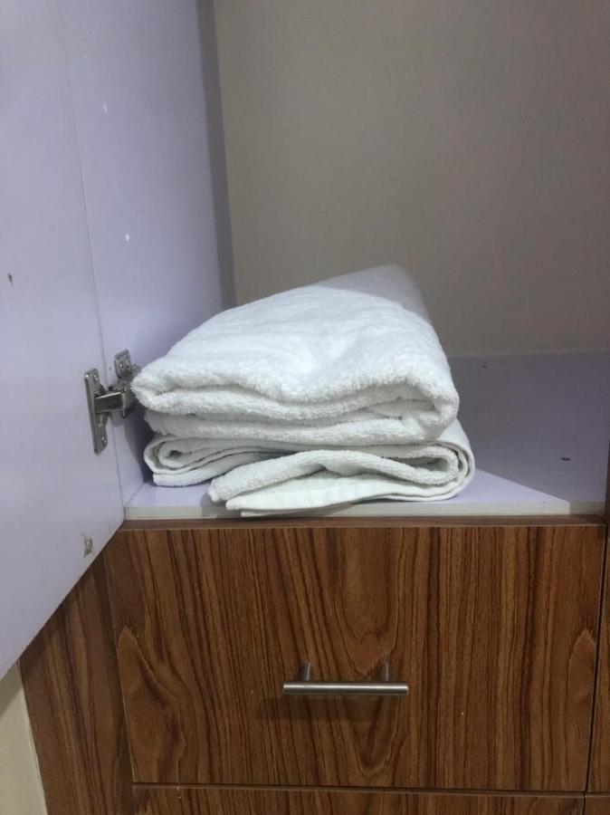 Mambo Coffee Residences At Kings Millennium Apartments- 3 Bedroom Apartment, Full Unit - 7km To Jki Airport, 7km To Cbd * Nairobi