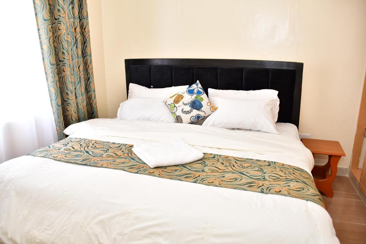 Staycation By Bobo Bed & Breakfast *