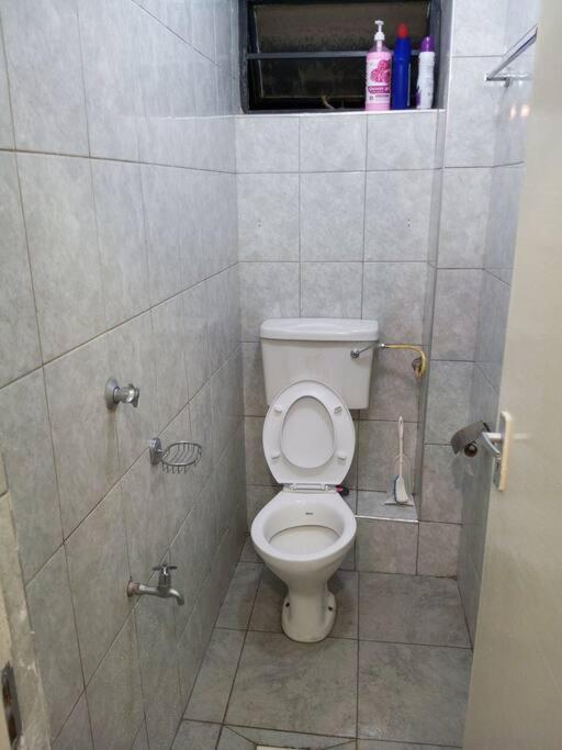 Apartment Secure 1 Bedroom + Lounge & 24hr Cafeteria Service *