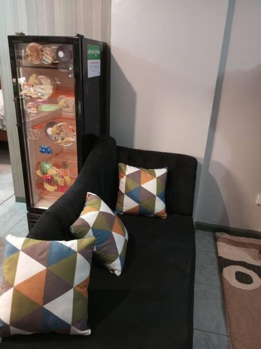 Secure 1 Bedroom + Lounge & 24hr Cafeteria Service Apartment *