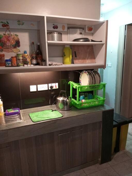 Secure 1 Bedroom + Lounge & 24hr Cafeteria Service * Nairobi