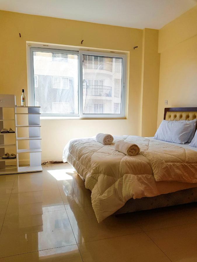 Mambo Coffee Residences At Kings Millennium Apartments- 3 Bedroom Apartment, Full Unit - 7km To Jki Airport, 7km To Cbd Apartment *