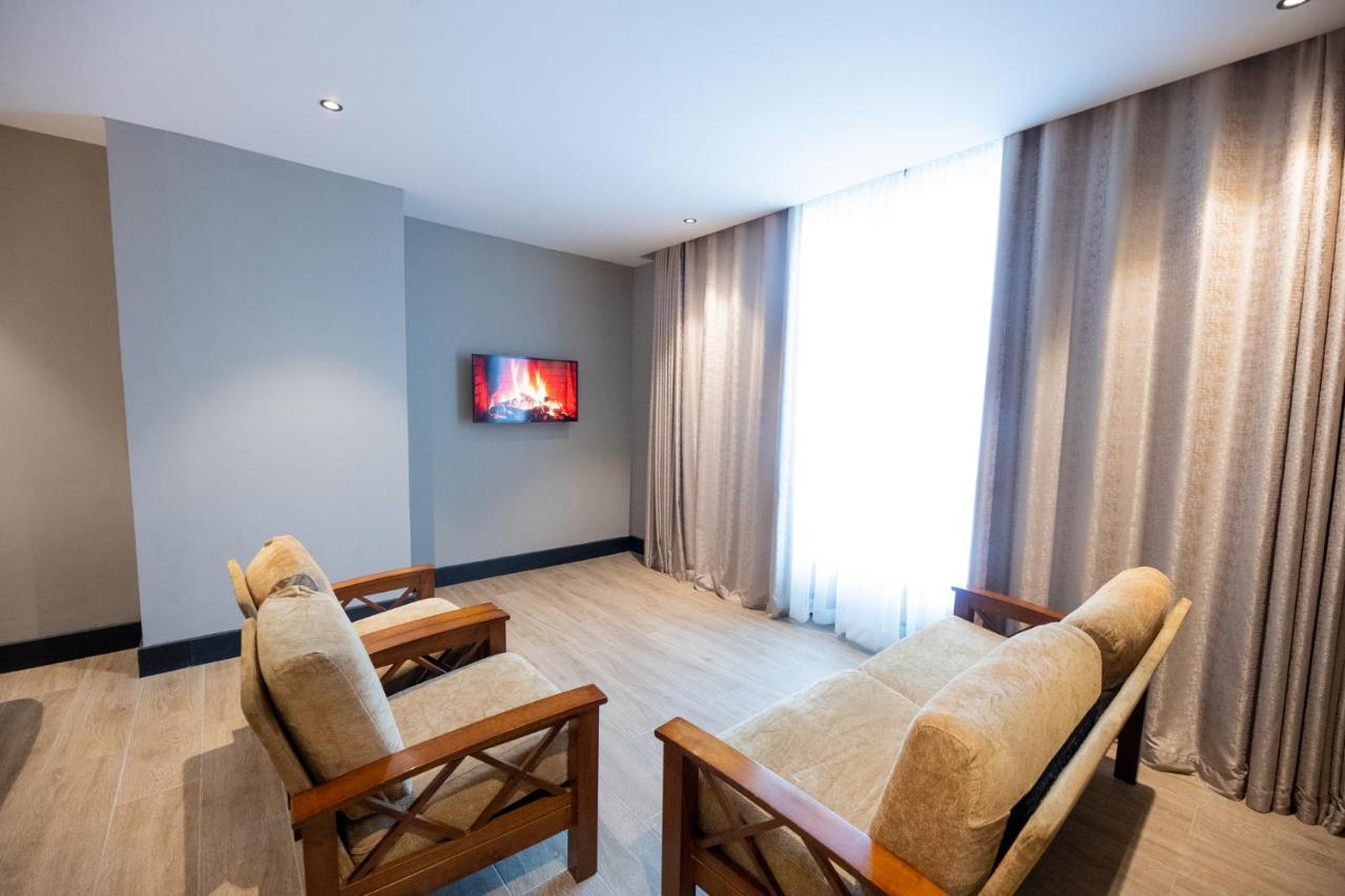 Hotel Sincerely Yours & Serviced