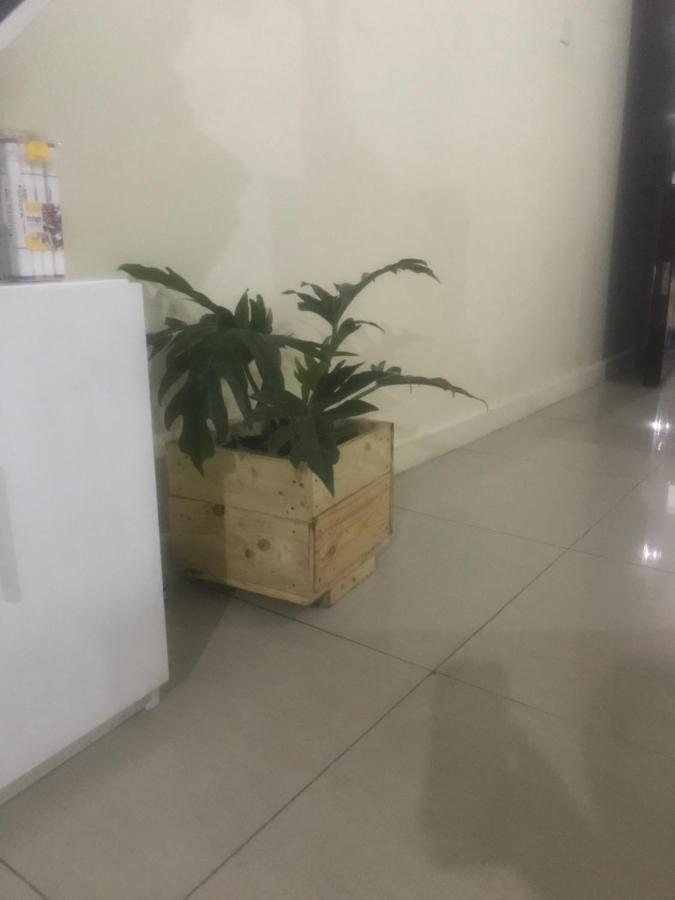 Mambo Coffee Residences At Kings Millennium Apartments- 3 Bedroom Apartment, Full Unit - 7km To Jki Airport, 7km To Cbd * Nairobi