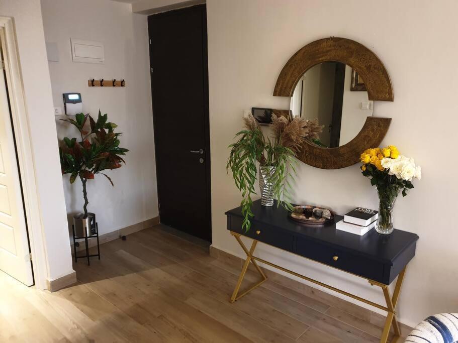 Apartment Lovely 1 Bedroom In Parklands, *
