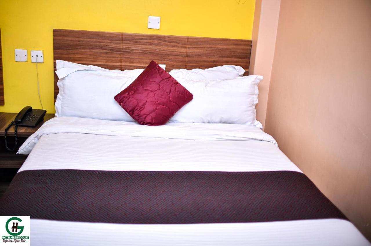 Hotel Court