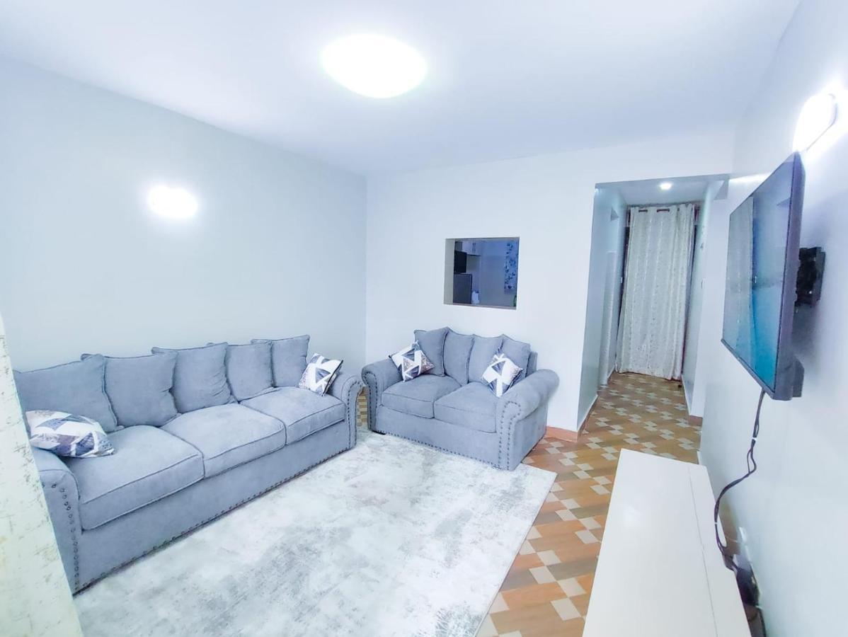 Luxurious-2 Bedroom Furnished - Trm Drive *