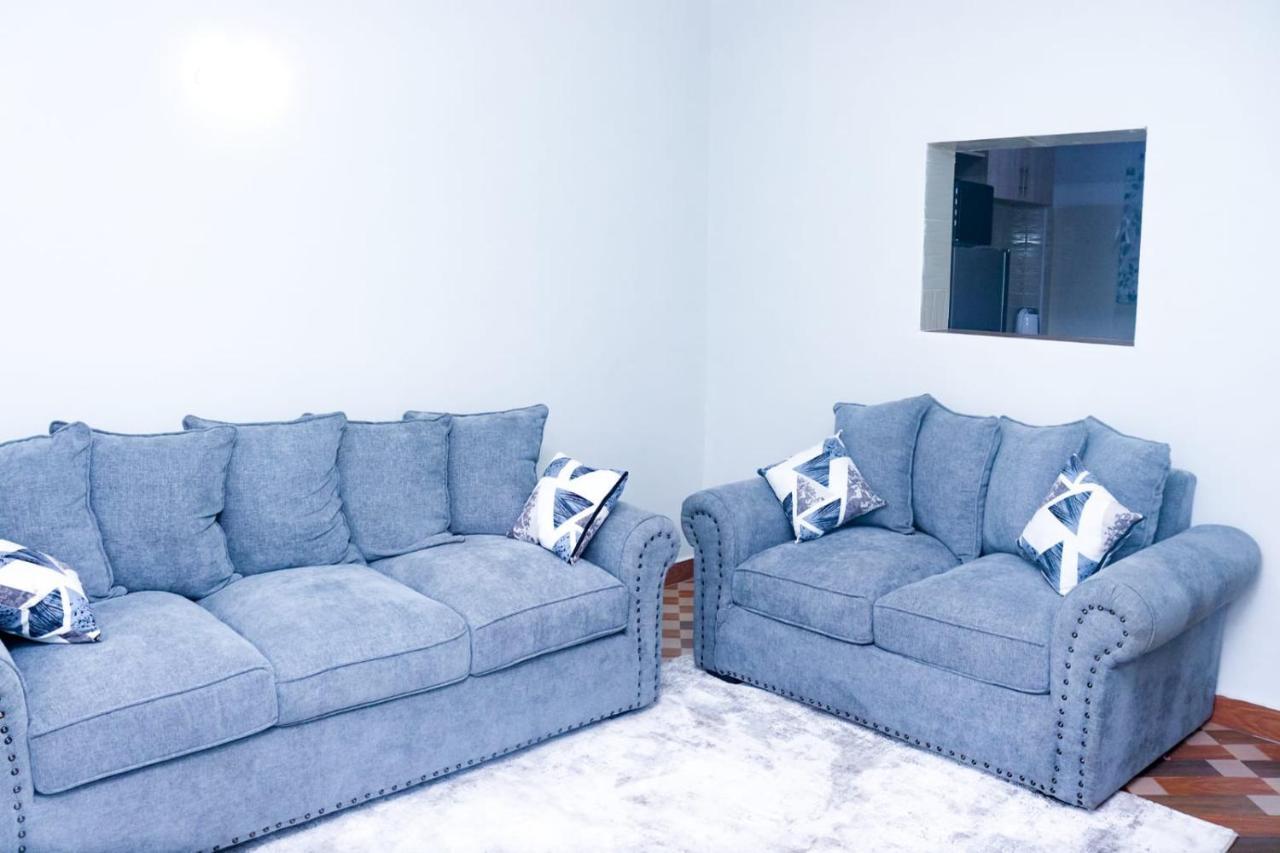 Luxurious-2 Bedroom Furnished - Trm Drive Nairobi