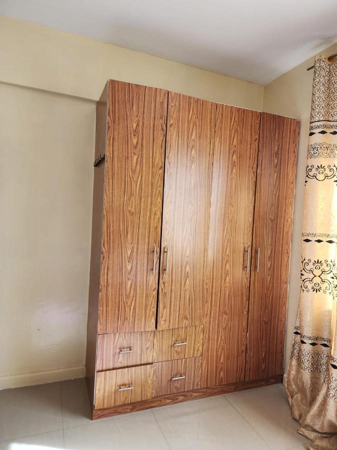 Mambo Coffee Residences At Kings Millennium Apartments- 3 Bedroom Apartment, Full Unit - 7km To Jki Airport, 7km To Cbd Nairobi
