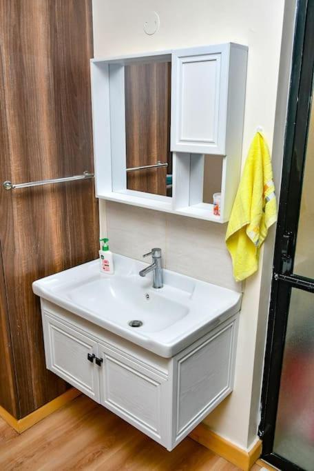Alisons Place Lovely Furnished Close To Jkia And Sgr *