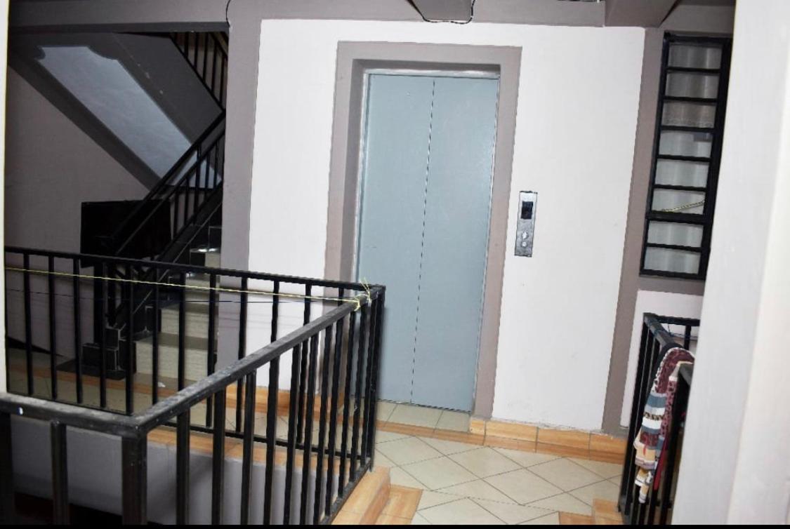 Airbnb Studio With Lift South B Apartment *