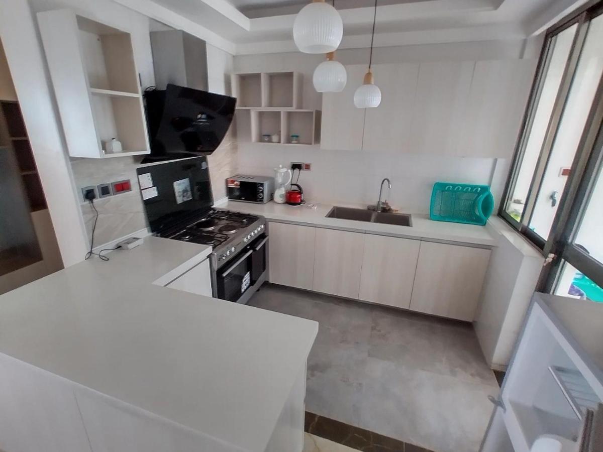 Lux 3 Bedroom With Sq Vesta Gardens Kilimani Apartment *