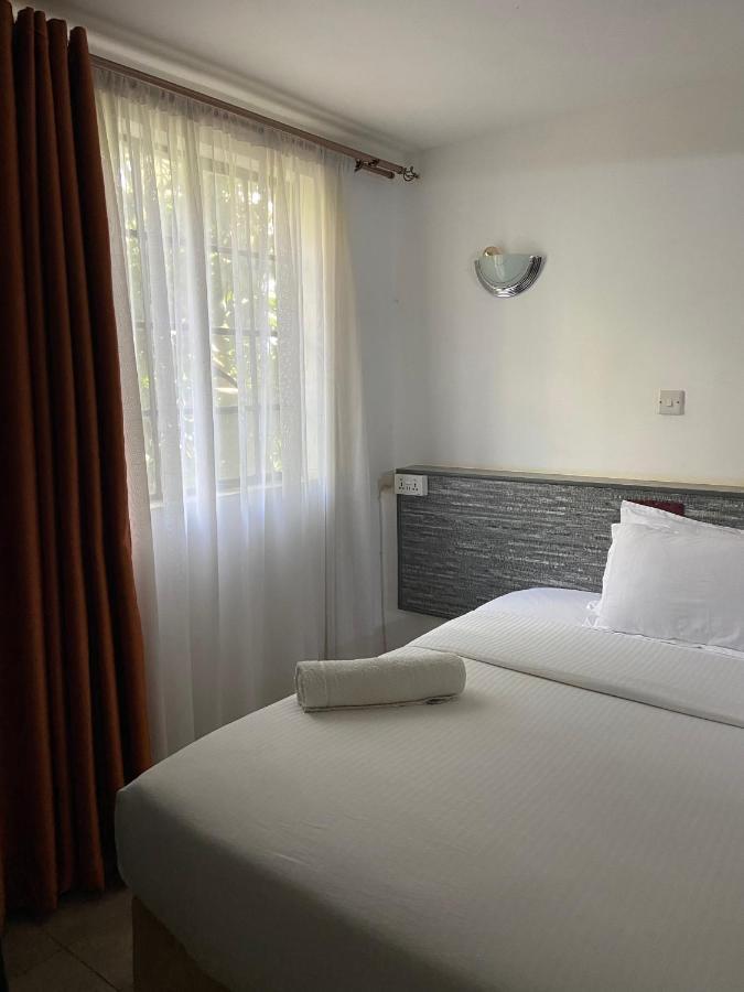 Levels Hotel *