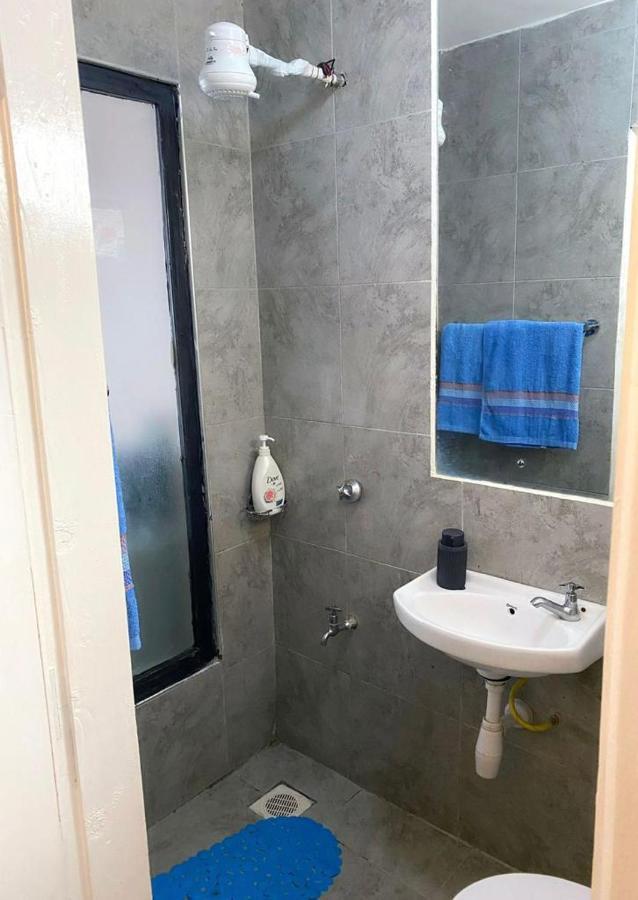 Lux Tsavo Embakasi * Nairobi