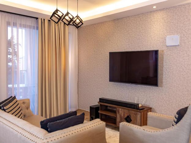 Ler Elite Homes *