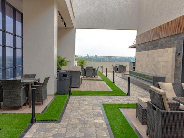 Ler Elite Homes *
