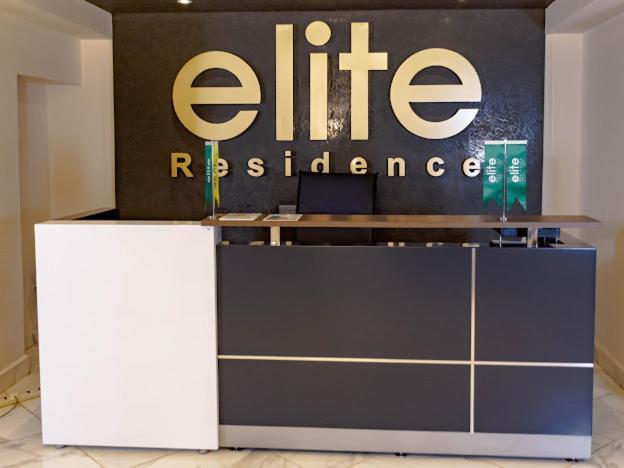 Ler Elite Homes Apartment *