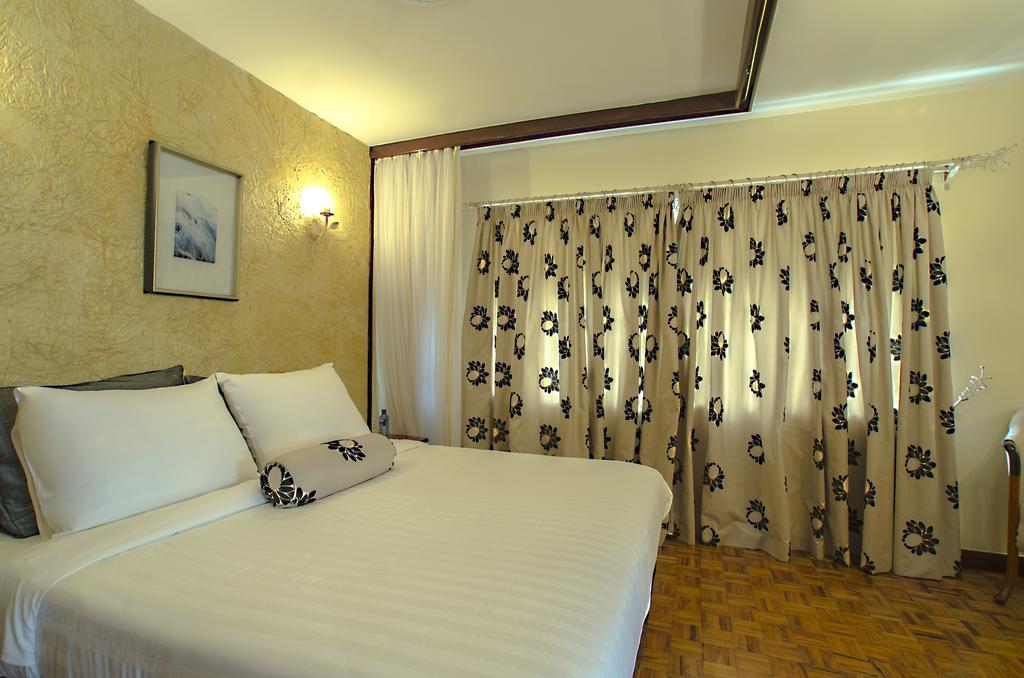 Mimosa Court Aparthotel 3*