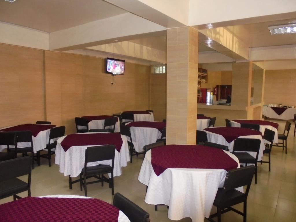 Crossroad View Hotel Hotel