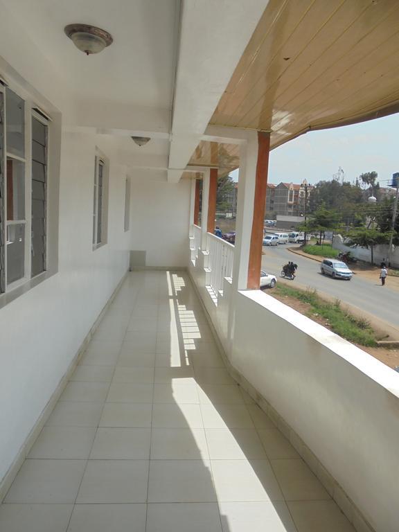 Crossroad View Hotel *