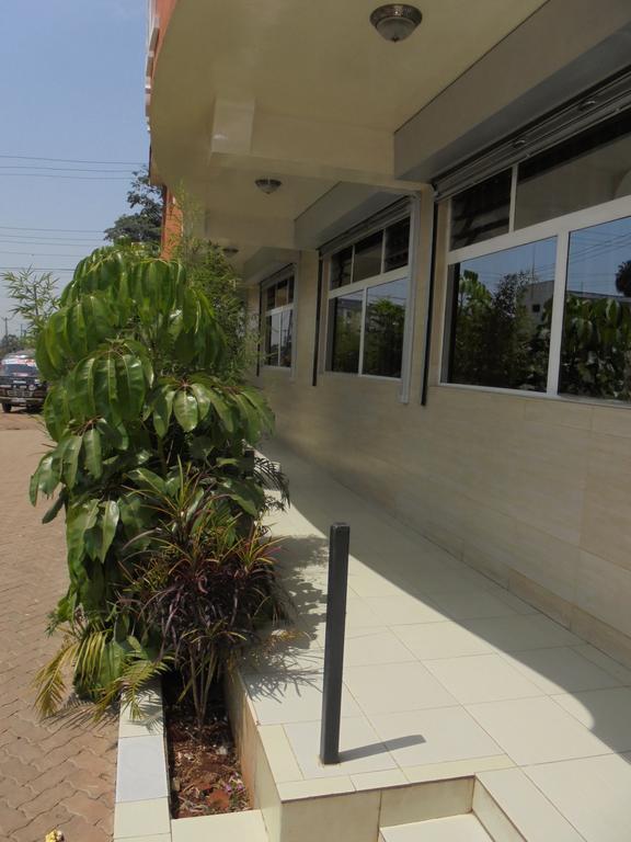 Crossroad View Hotel