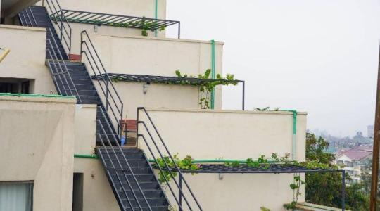 Secure 1 Bedroom + Lounge & 24hr Cafeteria Service Apartment Nairobi