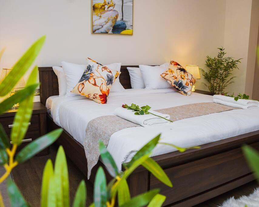 Capital M 2 Bedrooms By Bednbeyond Westlands * Nairobi