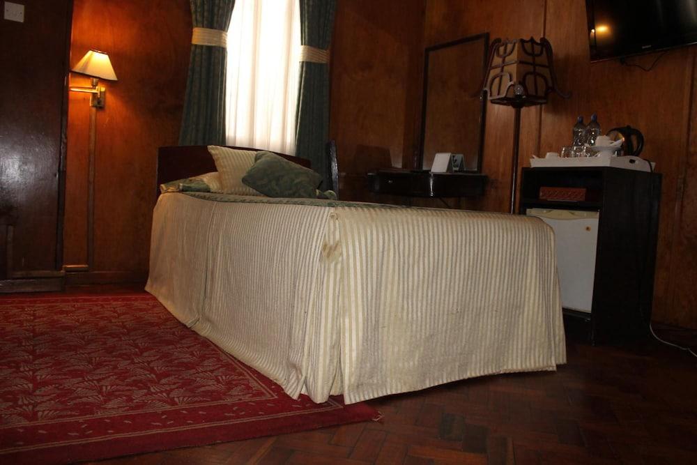 The Oakwood 3*