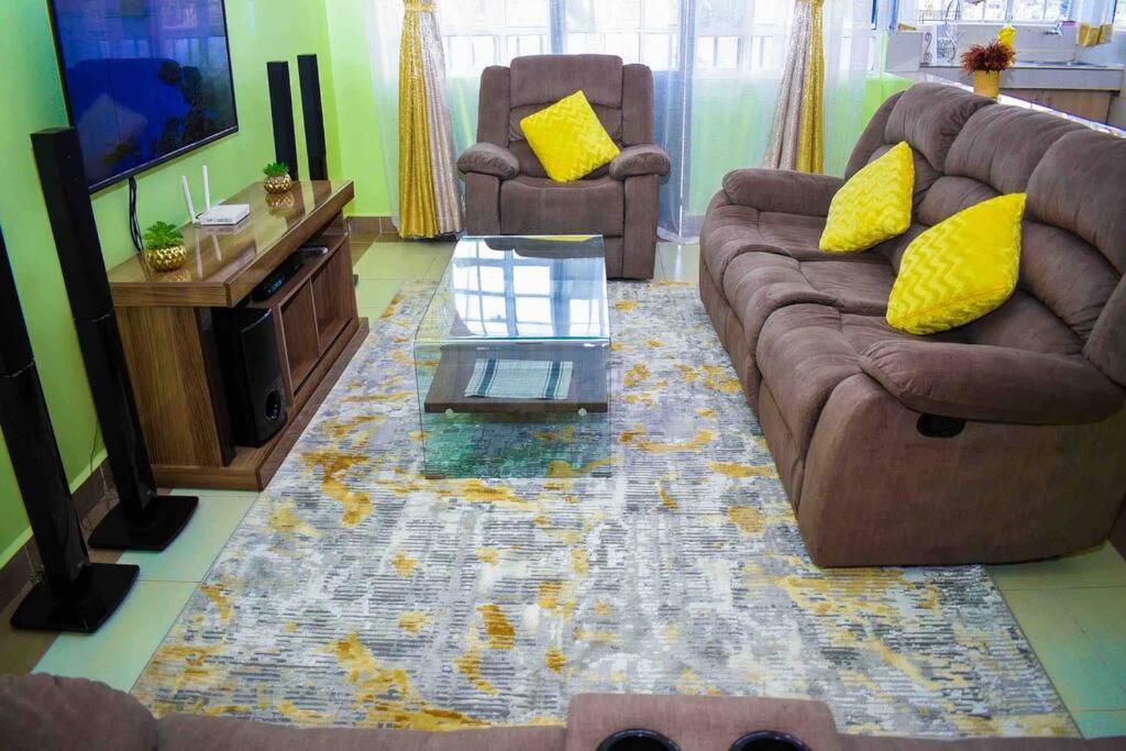 Apartment Exquisite 1bedroom Located In Garden Estate, Thome *