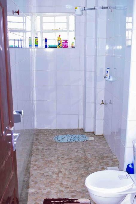 Exquisite 1bedroom Located In Garden Estate, Thome Apartment